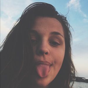 Meet your Posher, Caitlynn